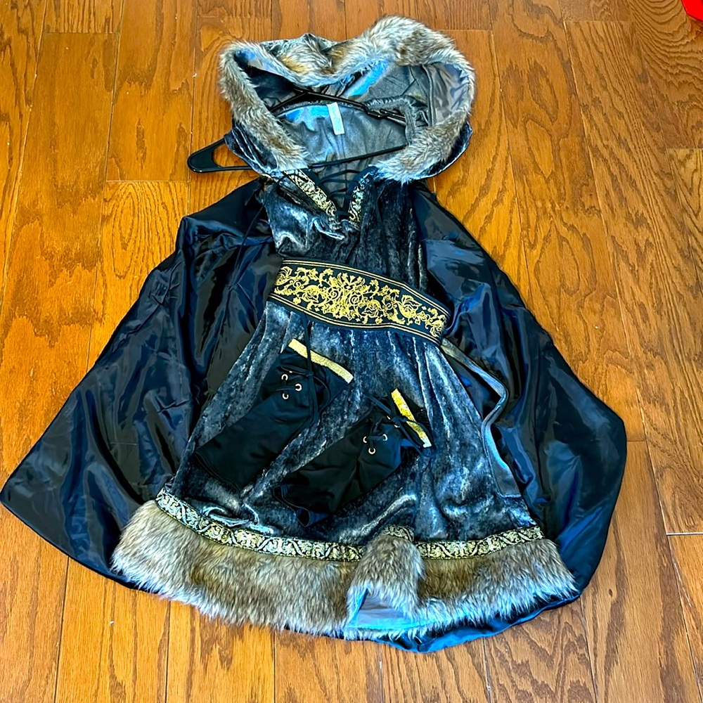 Fur lined hooded rangers / hunters / medieval role play dress